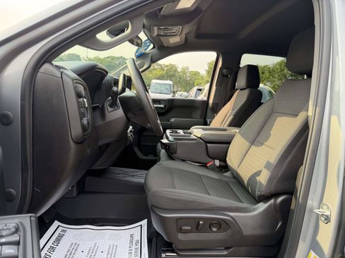 Certified 2023 Chevrolet Silverado 1500 Custom w/ LPO, Dark Essentials Package AWD/4WD image 9