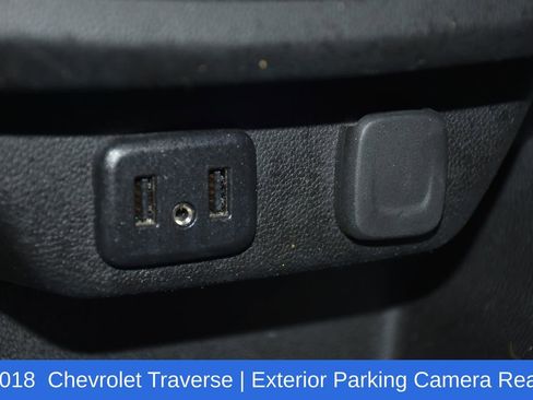 Used 2018 Chevrolet Traverse LT image 18