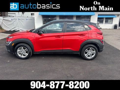 Used 2023 Hyundai Kona SE AWD/4WD image 4