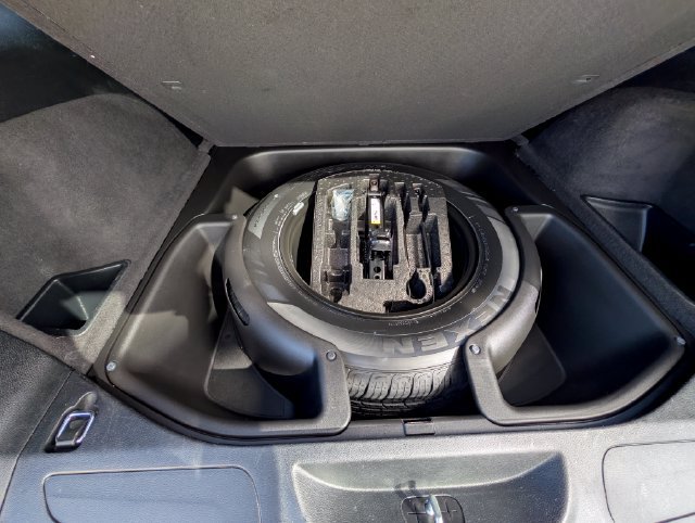 Used 2020 Jeep Grand Cherokee Altitude AWD/4WD image 11