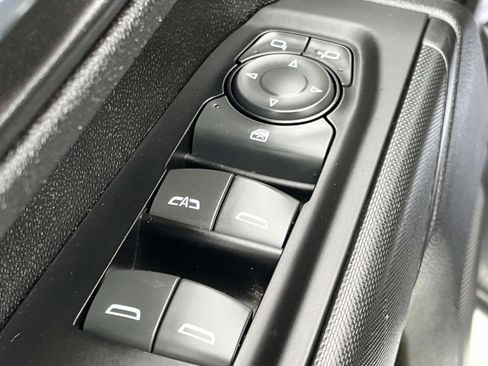 Used 2023 Chevrolet Silverado 2500 Custom image 28