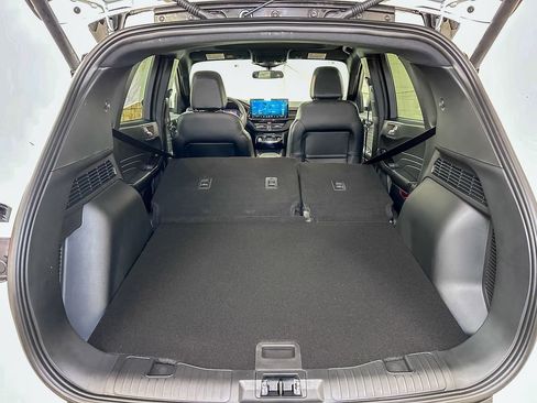 New 2026 Ford Escape ST-Line Select w/ Equipment Group 401A image 16