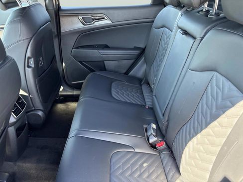 New 2026 Kia Sportage AWD Hybrid image 18