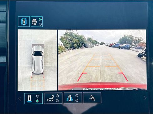 Used 2025 GMC Acadia AT4 image 14