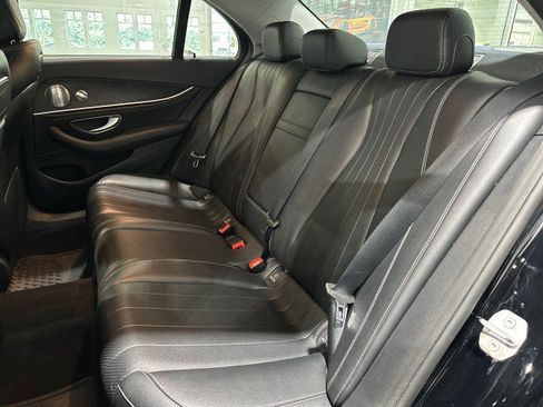 Used 2018 Mercedes-Benz E 300 4MATIC image 45
