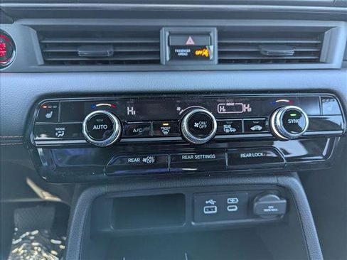 New 2025 Honda Pilot TrailSport image 19