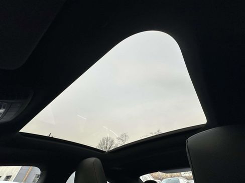 Used 2022 Mercedes-Benz CLA 250 4MATIC image 33
