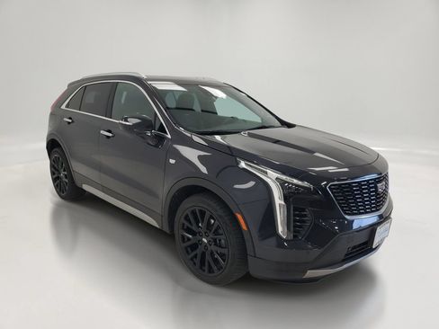 Used 2023 Cadillac XT4 Premium Luxury w/ Enhanced Visibility Package AWD/4WD image 3