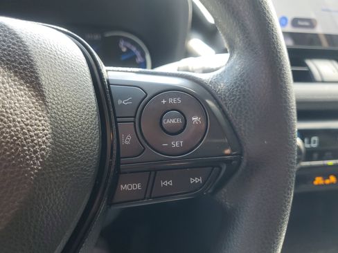 Certified 2025 Toyota RAV4 XLE AWD/4WD image 22