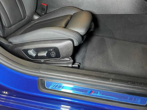 Used 2021 BMW 330i Sedan w/ M Sport Package RWD image 13