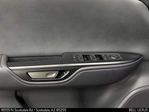 Used 2025 Lexus RZ 300e w/ Accessory Package (Z1) FWD image 11