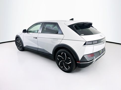 Used 2024 Hyundai Ioniq 5 SE RWD image 5