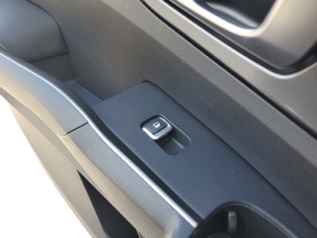 Certified 2025 Kia Sorento S AWD/4WD image 21