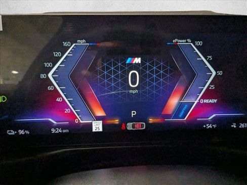 Used 2025 BMW i4 xDrive40i image 11