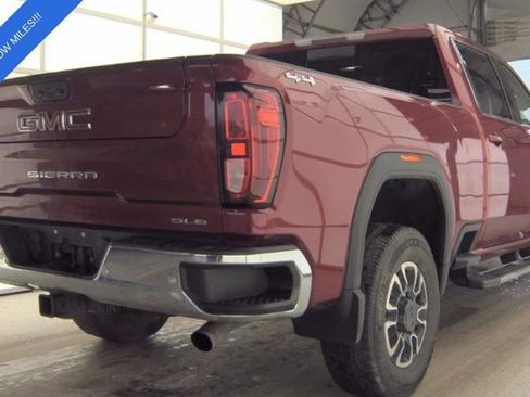Used 2020 GMC Sierra 2500 SLE w/ SLE Value Package; image 4