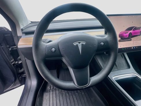 Used 2023 Tesla Model 3 Standard Range RWD image 11