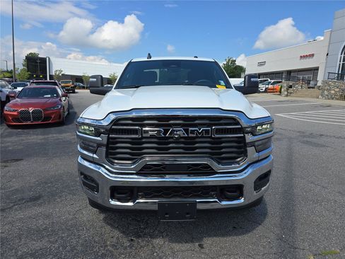 Used 2026 RAM 2500 Big Horn AWD/4WD image 8