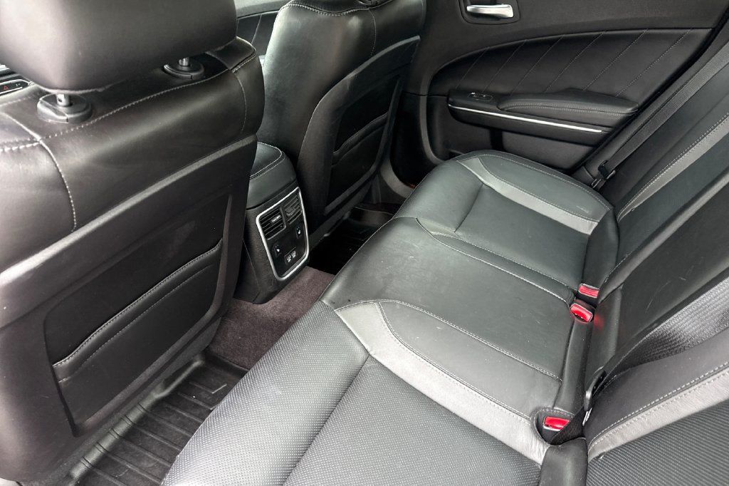 Used 2018 Dodge Charger GT AWD/4WD image 15