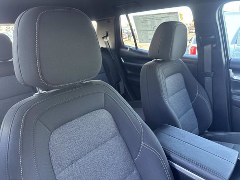 Used 2025 GMC Terrain Elevation image 27