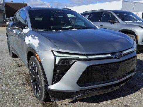 Used 2025 Chevrolet Blazer EV RS image 1