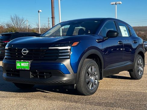 New 2026 Nissan Kicks S image 9