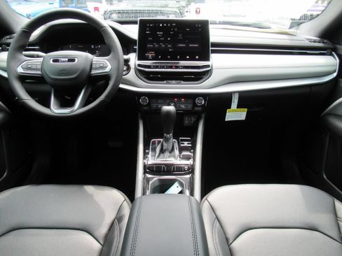 New 2026 Jeep Compass Limited AWD/4WD image 12
