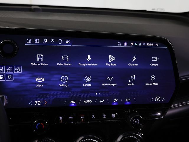 Used 2025 Chevrolet Blazer EV LT FWD image 17