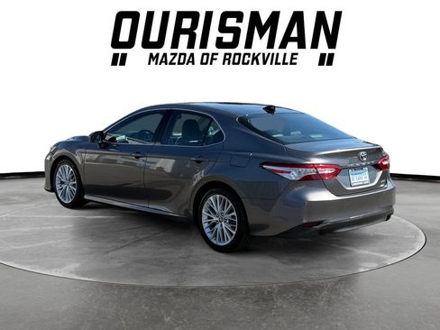 Used 2018 Toyota Camry XLE w/ Audio Package image 4