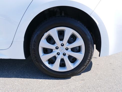 Used 2025 Toyota Corolla LE image 12