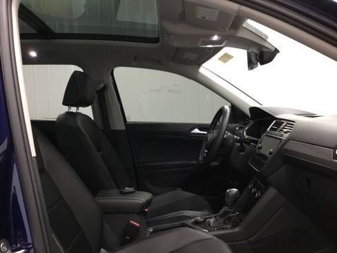 Used 2021 Volkswagen Tiguan SEL image 24