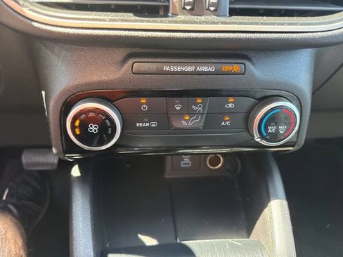 Used 2022 Ford Escape S AWD/4WD image 29