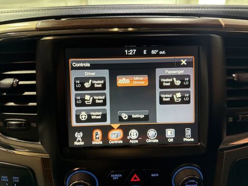 Used 2015 RAM 2500 Laramie image 34