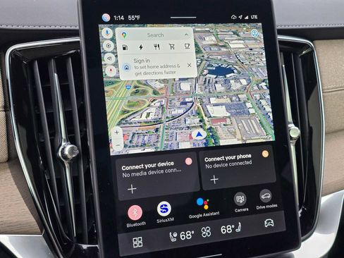 Certified 2025 Volvo XC90 T8 Ultra image 28