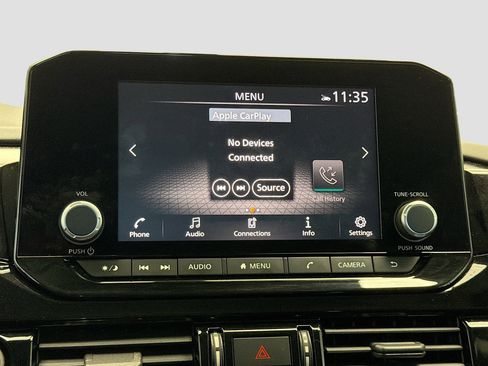 Used 2022 Nissan Pathfinder SV image 9