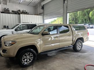 Used 2017 Toyota Tacoma SR5 w/ Tow Package RWD video 2