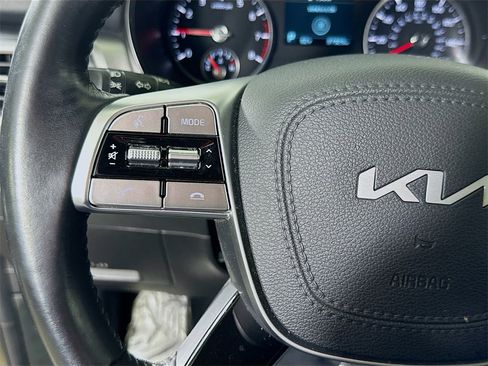 Used 2022 Kia Telluride S image 23