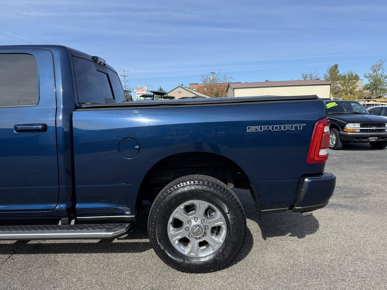 Used 2024 RAM 2500 Big Horn w/ Safety Group AWD/4WD image 11