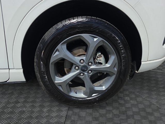 Used 2024 Ford Escape ST-Line Select AWD/4WD image 36