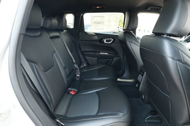 New 2026 Jeep Compass Latitude AWD/4WD image 27
