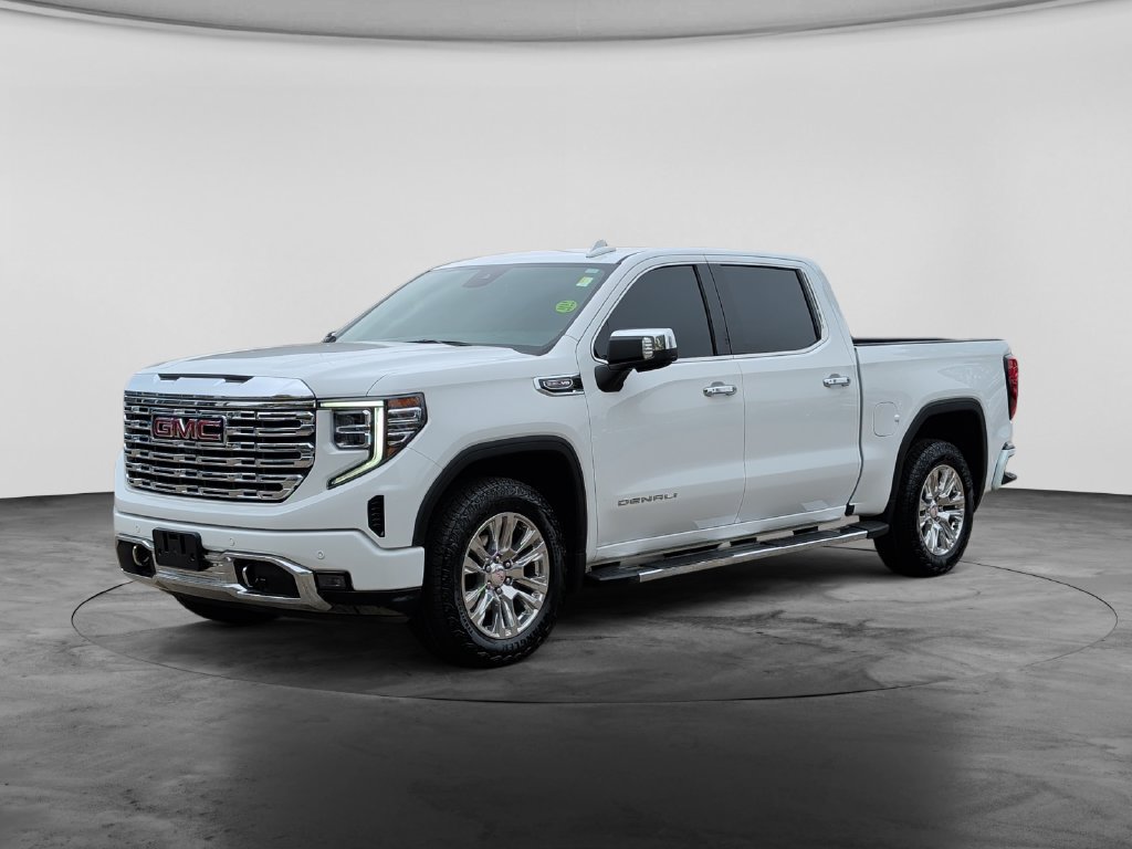 Used 2024 GMC Sierra 1500 Denali AWD/4WD image 3
