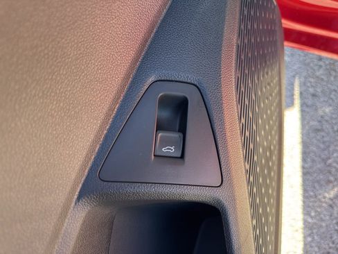 New 2026 Volkswagen Jetta SE FWD image 16