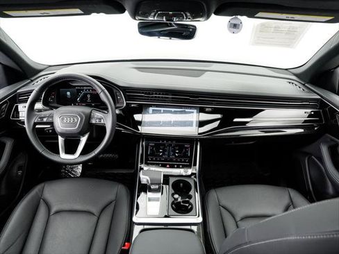 Certified 2025 Audi Q8 Premium Plus w/ Premium Plus Package AWD/4WD image 18