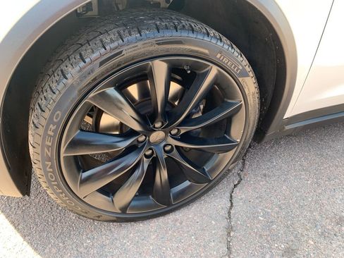 Used 2019 Tesla Model X 75D AWD/4WD image 9