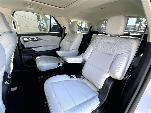 Used 2026 Ford Explorer Platinum w/ LUX Leather Package image 26