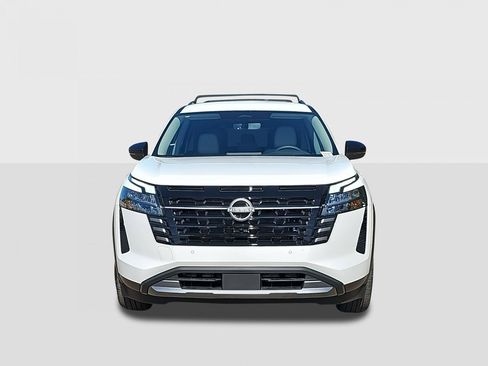 New 2026 Nissan Pathfinder SL FWD image 2