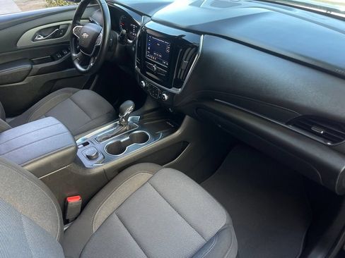 Used 2023 Chevrolet Traverse LT w/ LPO, Cargo Package FWD image 15