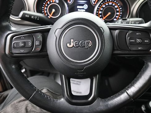 Used 2019 Jeep Wrangler Unlimited Sport S AWD/4WD image 16