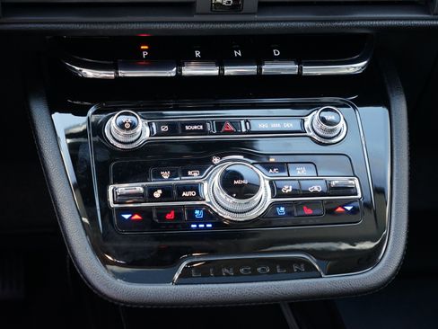 Used 2022 Lincoln Corsair Reserve w/ Elements Package image 27