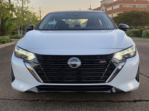 New 2025 Nissan Sentra SR w/ SR Premium Package image 2