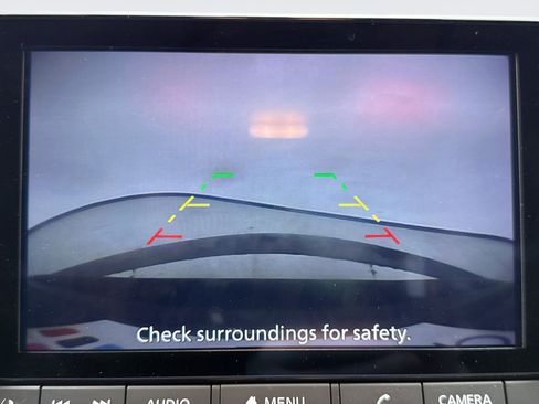 Used 2024 Nissan Rogue S image 11